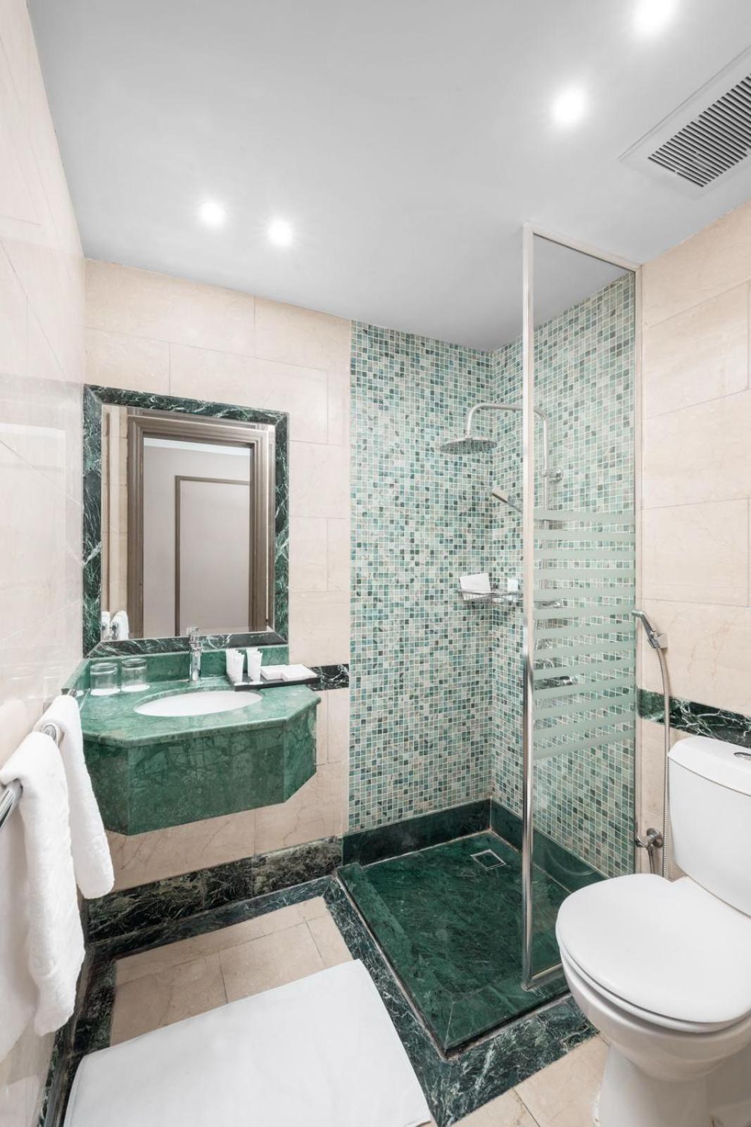 Al Haram Hotel - Al Rawda Medina Exterior foto A shower cubicle